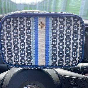 Tory Burch Gemini Link wallet